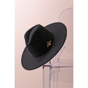 Černý klobouk Luca