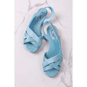 Světle modré nízké sandály Zarya
