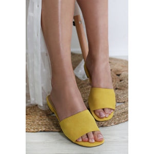 Žluté pantofle 1-27104