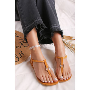 Žluté gumové sandály Charm VII