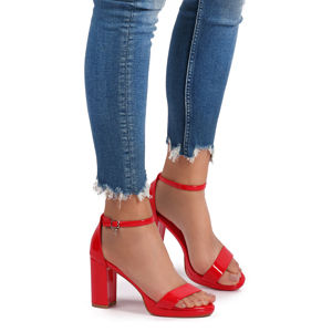 Červené sandály 35015