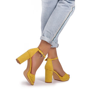 Žluté sandály 35047