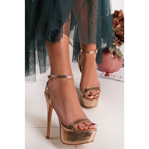 Růžovozlaté sandály Corinne