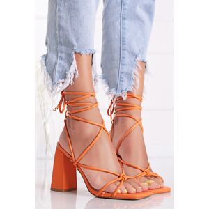 Oranžové šněrovací sandály na hrubém podpatku Sherine