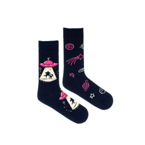 Černo-růžové vzorované ponožky UFO