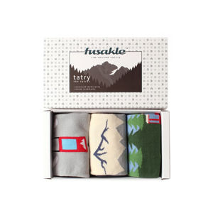 Vícebarevné ponožky v darčekové krabičce Tatry - trojbalení