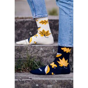 Černo-smetanové vzorované ponožky Listopad