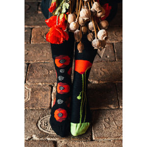Černo-červené ponožky Poppy Flower