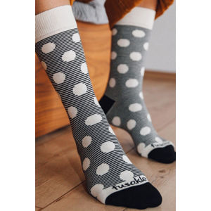 Černo-smetanové ponožky s puntíky Chameleóon albino