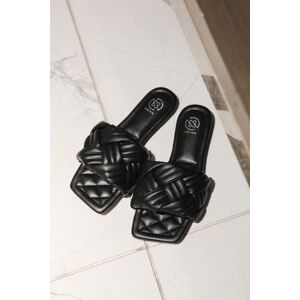 Černé nízké pantofle Angelica