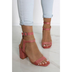 Růžové sandály Wink