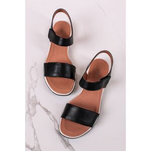 Černé kožené sandály 9-28703