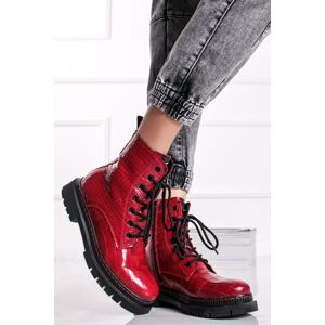 Červené kožené kotníkové šněrovací boty s kroko vzorem 1-25862
