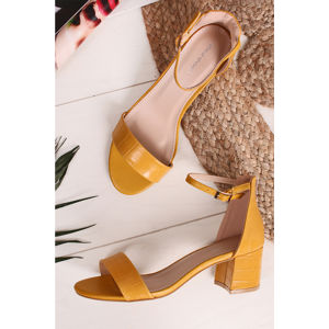 Žluté sandály Myrne